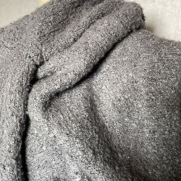 Elie Tahari Charcoal Gray Women's Pullover Crewneck Sweater (Size: Medium) - Picture 15 of 15